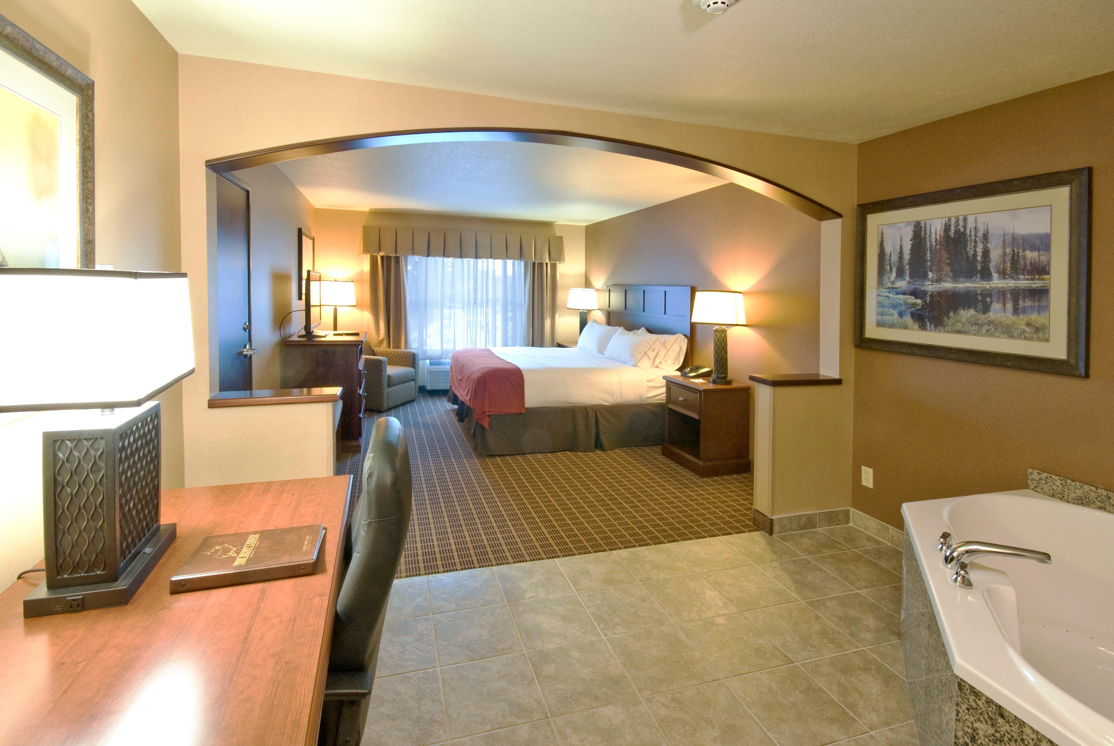 Holiday Inn Express Hotel & Suites Mccall-The Hunt Lodge, An Ihg Hotel Extérieur photo