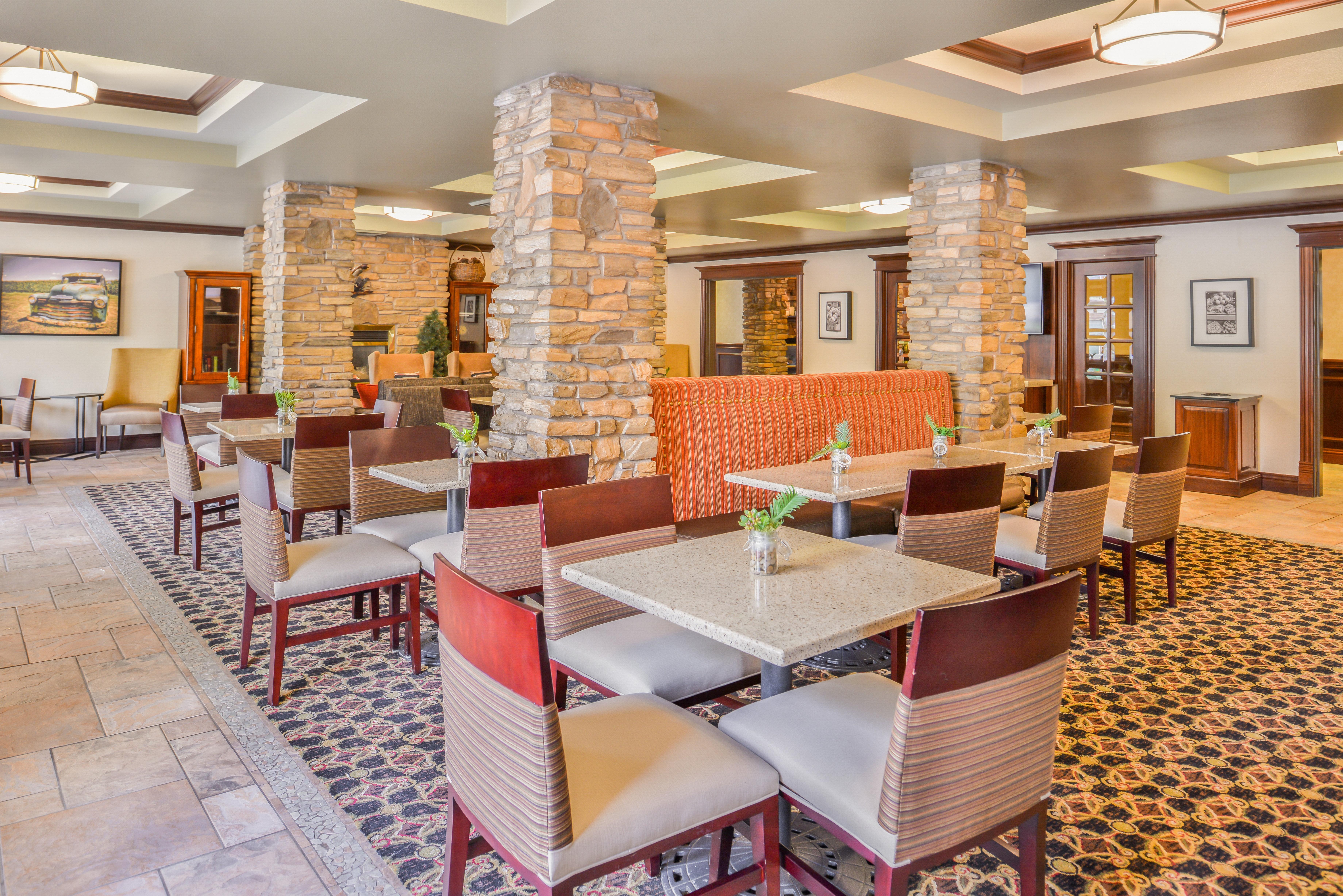 Holiday Inn Express Hotel & Suites Mccall-The Hunt Lodge, An Ihg Hotel Extérieur photo