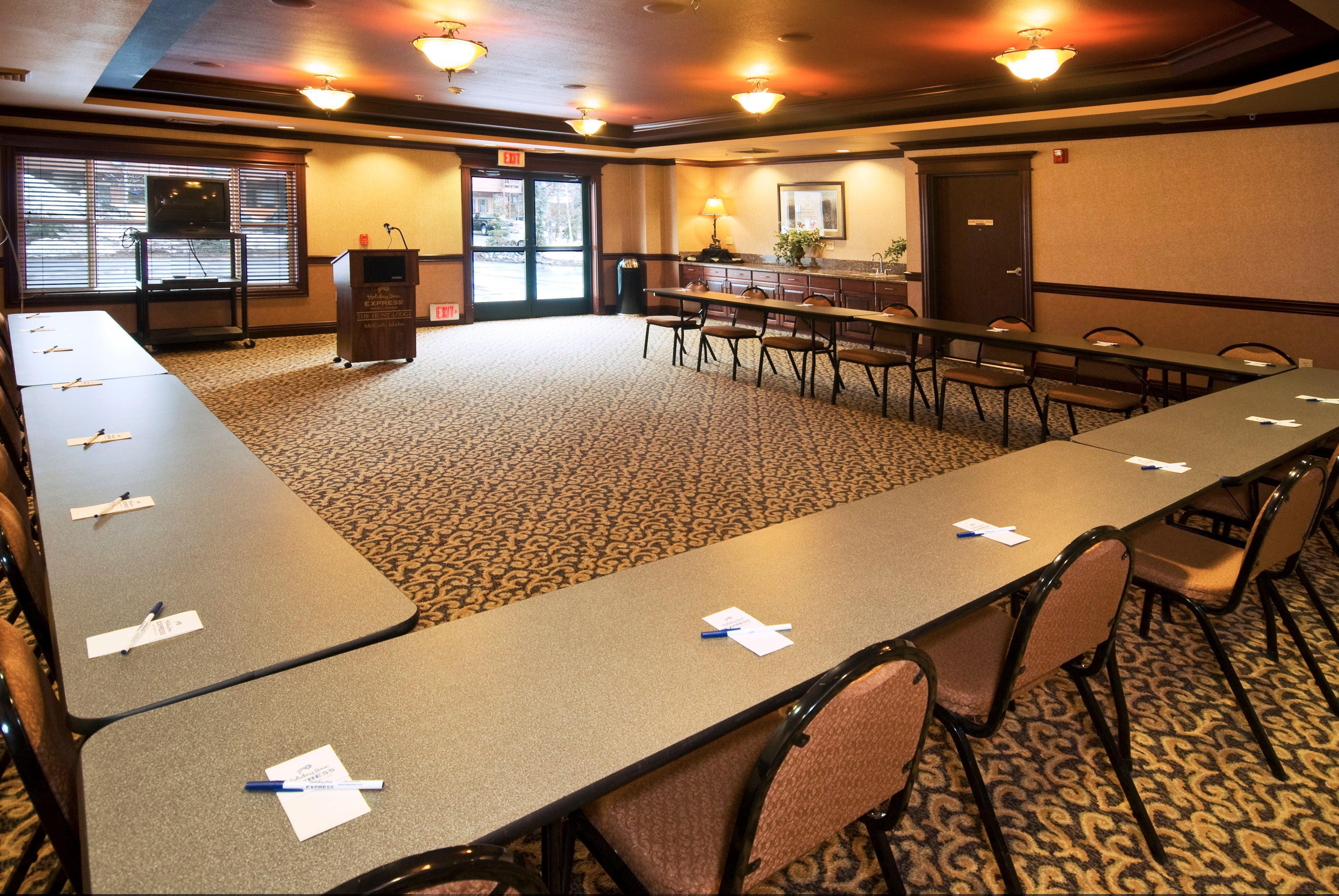 Holiday Inn Express Hotel & Suites Mccall-The Hunt Lodge, An Ihg Hotel Extérieur photo