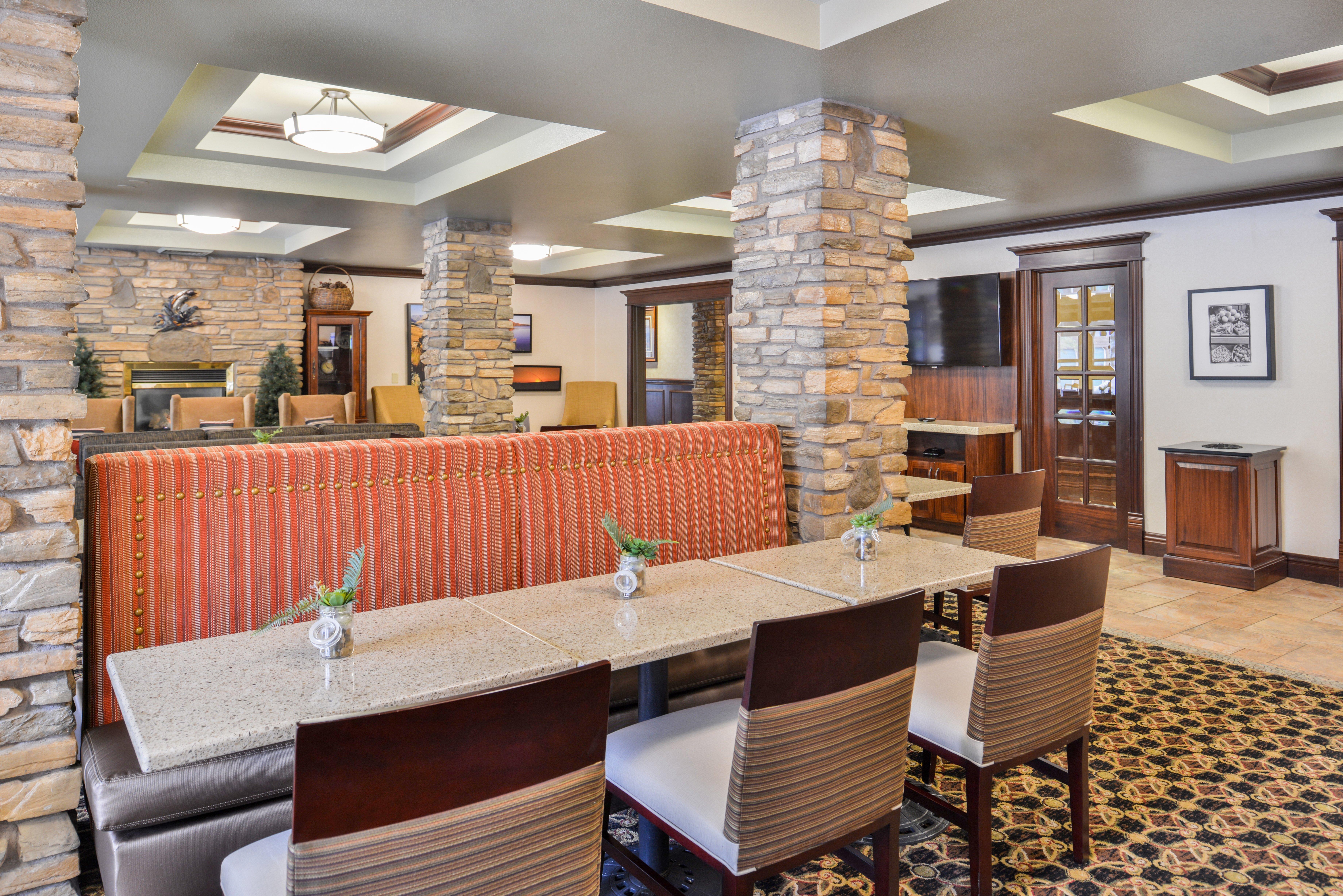 Holiday Inn Express Hotel & Suites Mccall-The Hunt Lodge, An Ihg Hotel Extérieur photo